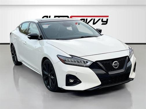 2022 Nissan Maxima SR Xtronic CVT