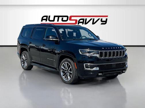 Diamond Black Crystal Pearlcoat 2024 Jeep Wagoneer Series II 4x4