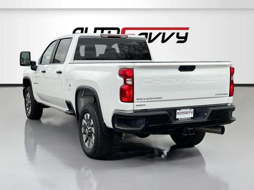 2024 Chevrolet Silverado 2500 Custom