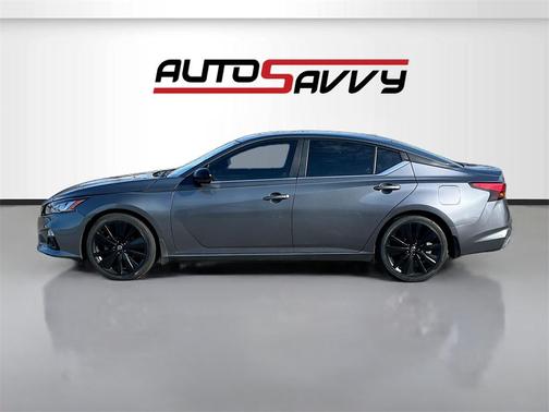 2022 Nissan Altima SR FWD