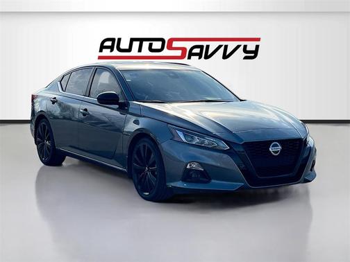 2022 Nissan Altima SR FWD