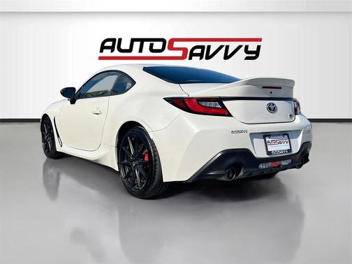 2024 Toyota GR86 Premium
