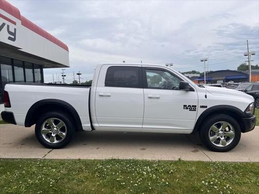2019 RAM 1500 Classic Warlock Crew Cab 4x4 5'7' Box