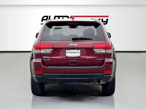 Velvet Red Pearlcoat 2022 Jeep Grand Cherokee Laredo