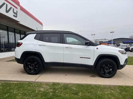 2023 Jeep Compass Trailhawk