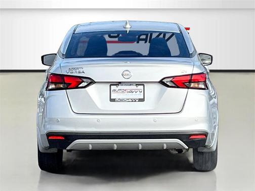 2022 Nissan Versa 1.6 SV
