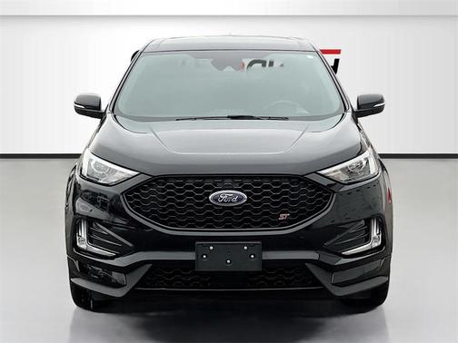 2023 Ford Edge ST