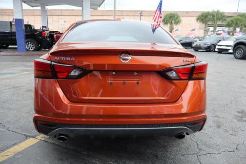 2020 Nissan Altima 2.5 SR