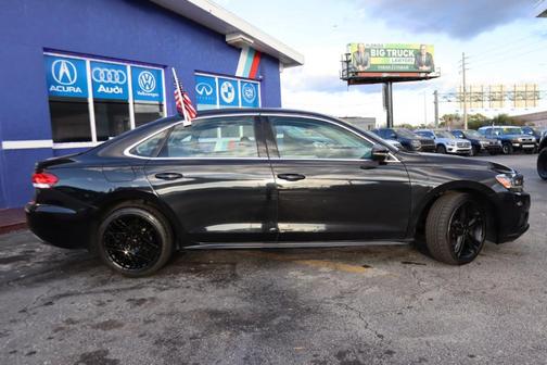 2020 Volkswagen Passat 2.0T SE