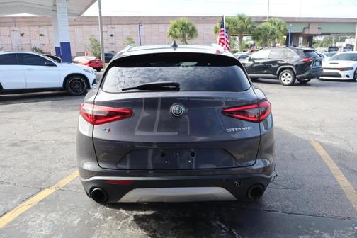 Gray 2018 Alfa Romeo Stelvio Base