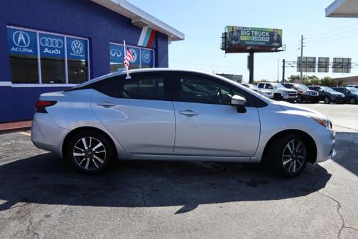 2021 Nissan Versa 1.6 SV