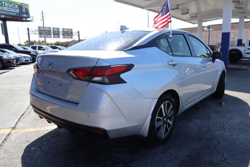 2021 Nissan Versa 1.6 SV