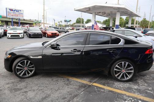 Narvik Black 2018 Jaguar XE 25t Prestige