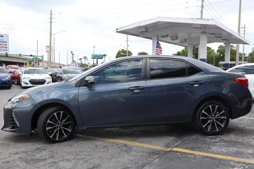 Gray 2019 Toyota Corolla XLE