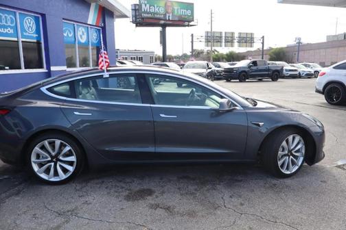 Gray 2018 Tesla Model 3 Long Range