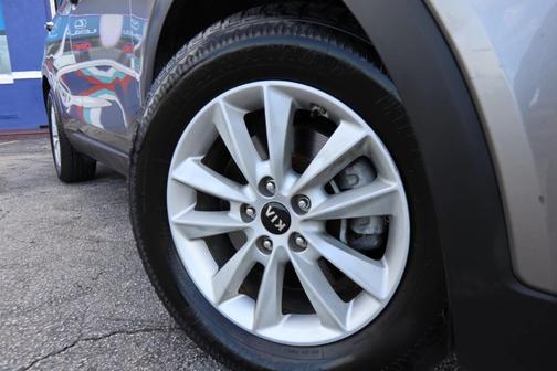 2019 Kia Sorento LX V6