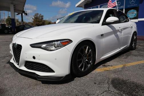 2018 Alfa Romeo Giulia Base