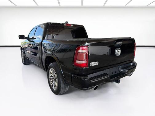 Diamond Black Crystal Pearlcoat 2020 RAM 1500 Longhorn