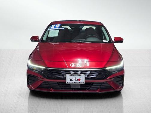 2024 Hyundai ELANTRA Limited