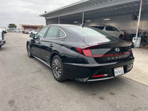 2023 Hyundai SONATA Hybrid Limited