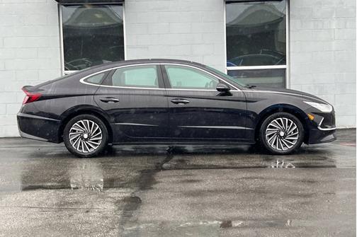 2023 Hyundai SONATA Hybrid Limited
