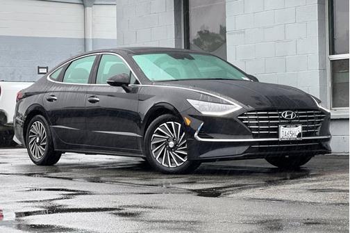 2023 Hyundai SONATA Hybrid Limited