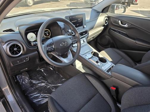 2022 Hyundai KONA EV SEL