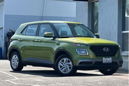 2022 Hyundai VENUE SE