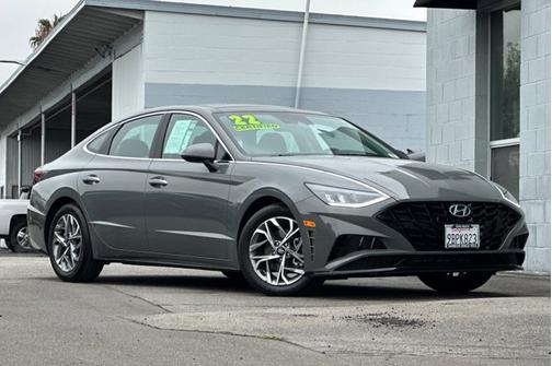 2022 Hyundai SONATA SEL