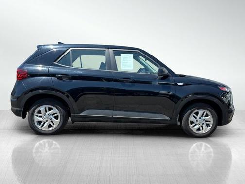 2021 Hyundai VENUE SE