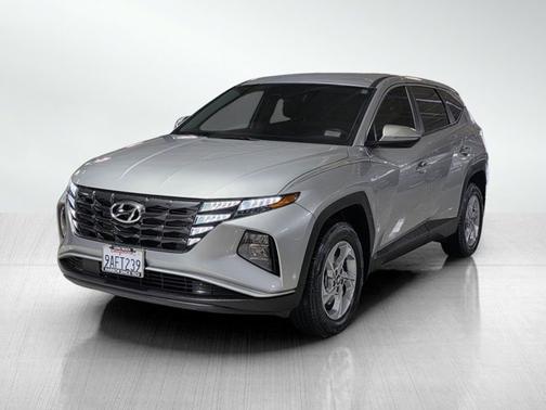 2022 Hyundai TUCSON SE