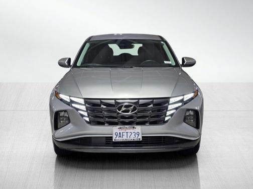 2022 Hyundai TUCSON SE