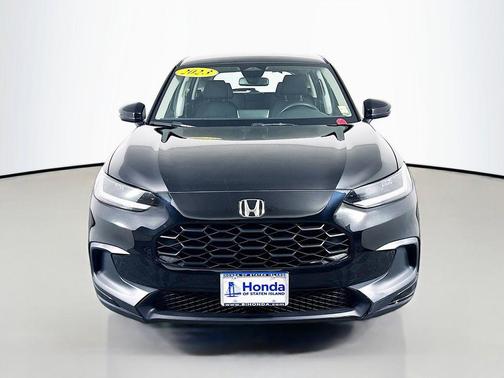 Crystal Black Pearl 2023 Honda HR-V LX