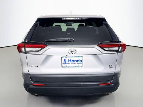 Silver Sky Metallic 2023 Toyota RAV4 LE