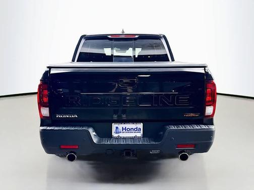 Crystal Black Pearl 2025 Honda Ridgeline TrailSport