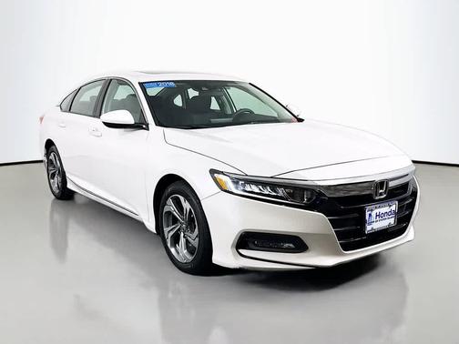 Platinum White Pearl 2018 Honda Accord EX