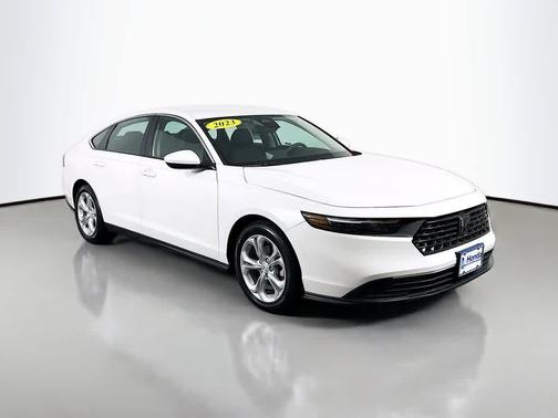 Platinum White Pearl 2023 Honda Accord LX
