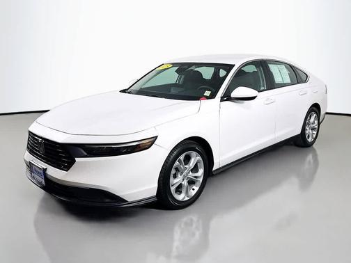 Platinum White Pearl 2023 Honda Accord LX