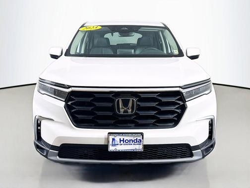 Platinum White Pearl 2023 Honda Pilot EX-L 8-Passenger