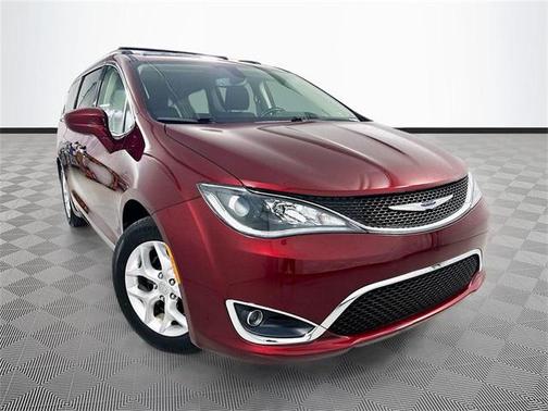 2020 Chrysler Pacifica Touring