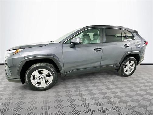 2022 Toyota RAV4 Hybrid XLE