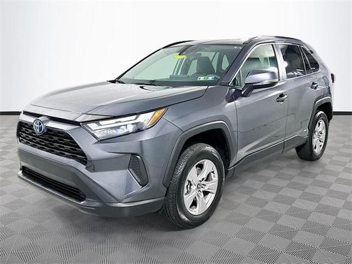 2022 Toyota RAV4 Hybrid XLE