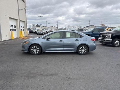 2020 Toyota Corolla Hybrid LE