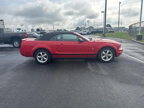 2008 Ford Mustang Deluxe