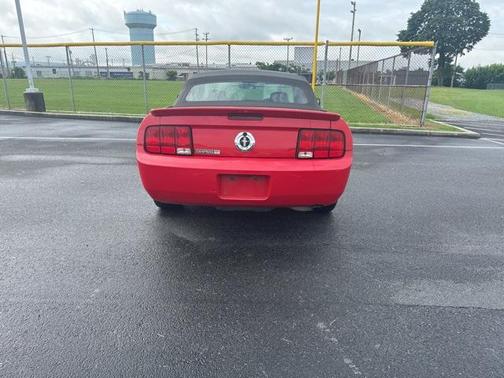 2008 Ford Mustang Deluxe