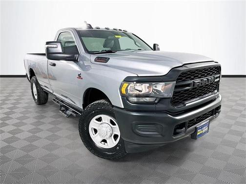 2024 RAM 3500 Tradesman Regular Cab 4x4 8' Box