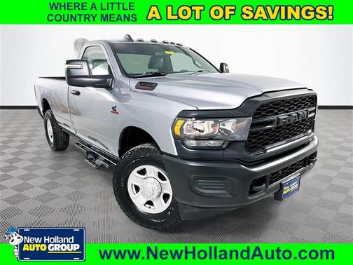 2024 RAM 3500 Tradesman Regular Cab 4x4 8' Box