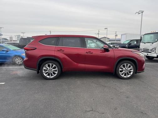 2022 Toyota Highlander Limited