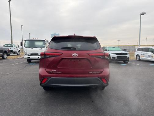 2022 Toyota Highlander Limited