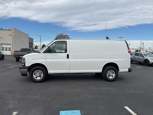 2024 Chevrolet Express 2500 RWD 2500 Regular Wheelbase WT